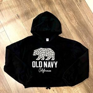 Old navy girls large 10/12 black and leopard sweatshirt